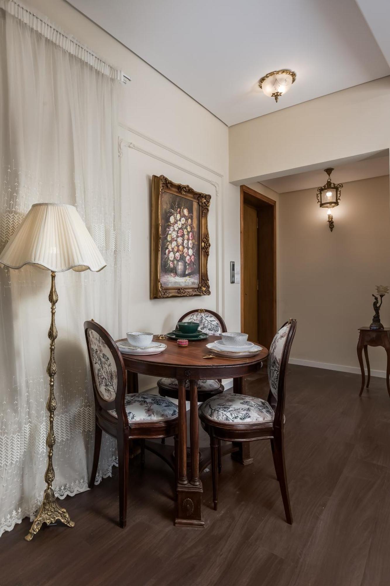 Apartamento Sunny Vintage Haven Dual Balcony, Panoramic View *