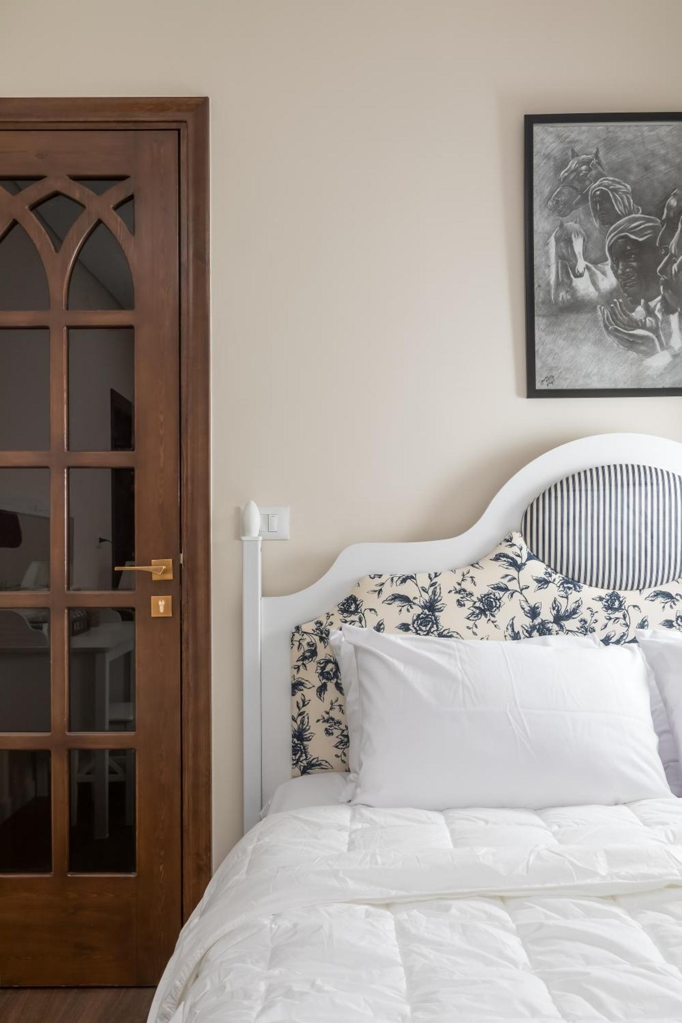Sunny Vintage Haven Dual Balcony, Panoramic View Cairo